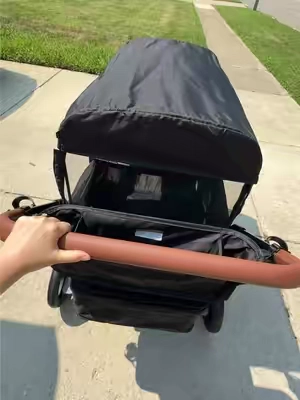 This is such an easy way to cart around the kids, so much storage, so functional and affordable! In LOVE is an understatement. @Harppababy.us @harppababyofficial #wagon #4seatwagon #strollerwagon #kidstransportation 