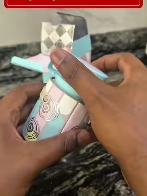 ¿Hueles a millonario? Prueba esto, El perfume unisex que no comparten #perfumeunisex #fragancias #olfato #tipsdebelleza #creatorsearchinsights 