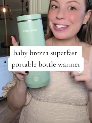 Adding this to the list of things I wish I’d had sooner @Baby Brezza  #portablebottlewarmer #bottlewarmer #newbornessentials #babyessentials #babyshowergift 