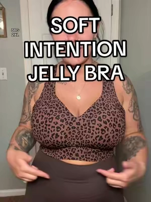 Up to size 6x! Seamless, wireless, supportive ✨ #jellybra #seamlessbra #wirelessbra #leopardprint #plussizebra 