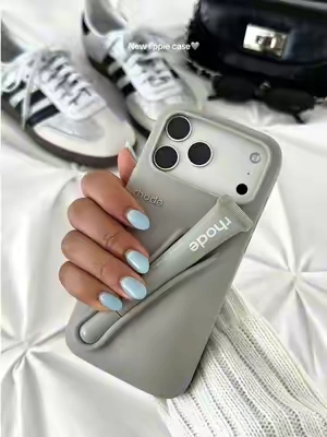 #phonecase #iphone17promax #cutephonecases #lipcase #lipgloss