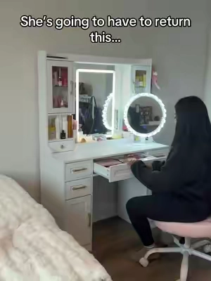 #makeupvanity 