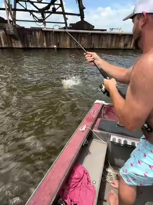 KastKings fishing mat came in handy to measure his nice catch! #fishing #fishtok #fishinglife #fishinggear @KastKingUSA 