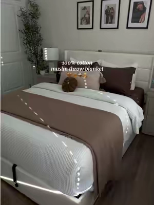Ame este color mocha 🤎😍tiene muchas vibras otoñales 🍂es 100% álgodon es tan suave calentita y acogedora 🧸 este es el size Queen ✨@WDCOZY #cotton #muslin #autumnaesthetic #fallroomdecor #cozybedding 
