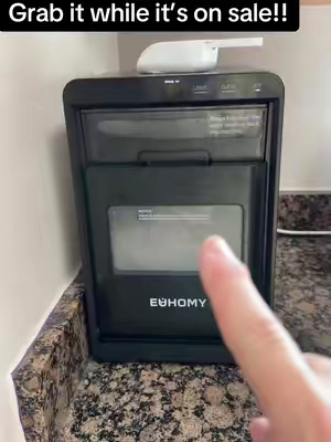 Euhomy has a great sale on this nugget ice maker.  It’s a great size, price and the ice is soft enough to eat. #euhomy #nuggeticemakersale #nuggeticemaker