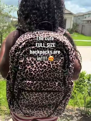#TikTokshopbacktoschool #tiktokshoplabordaysale #tiktokshopsummersale #backtoschoolshopping #backpacks 