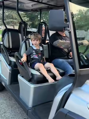#golfcartaccessories #golfcartsafetyseat #golfcartfamily #safetyharness #golfcartsafety