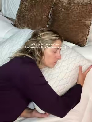 Side sleepers, I finally understand why having an adjustable pillow matters. 😴 The COOP Sleep Goods Original memory foam pillow lets you add or remove fill until the loft and feel are right for you, instead of trying to make a one-size-fits-all pillow work. I chose the Cut-Out shape for side sleeping, and I love being able to customize it to my comfort. @Coop Sleep Goods #bettersleep #sleepbetter #memoryfoampillow #sidesleeper #coopsleepgoods 