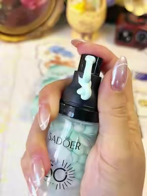 Prebase 3en1 SPF50+ borra poros y unifica tu piel 🧴#tiktokshop#fyp #makeuptutorials #tiktokshopstockup👇🏻👇🏻👇🏻😍