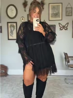 This lace dress is everythingggg #curvyfashion #lacedress #plussizefashion #midsizefashion #falloutfits 
