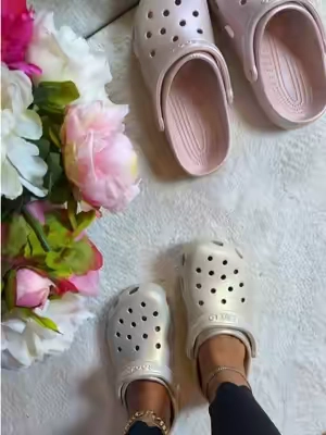 Crocs Classic Shimmer Clogs | Sparkly Comfort Clogs for Everyday Wear #Crocs #CrocsClassic #GlitterClogs #TikTokShopCreatorPicks #ComfortFootwear 