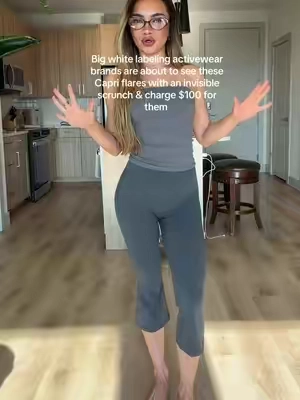 Capri flares with an invisible scrunch immediately yes #TikTokshopbacktoschool #tiktokshopsummersale #yeoreo #capriflares #capris 
