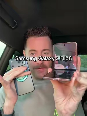 Samsung Galaxy Z Flip8. 