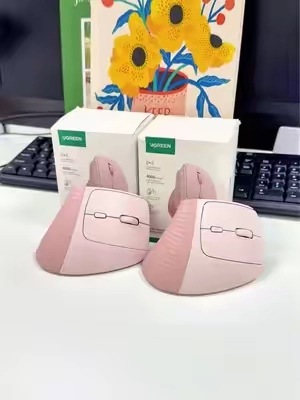 Make the switch to a vertical mouse- your wrist will thank you 🙌 #wirelessmouse #tiktokshopfalldealsforyou #momgift #tiktokshopcybermonday #whiteelephantgift 