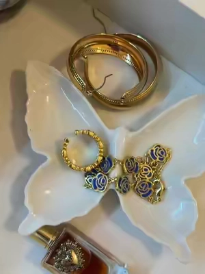 just showing all my jewelry 💌 @GANIA 