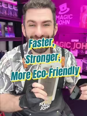 A Screen Protector in 10 Seconds?Believe It! #MAGICJOHN #losangeles #foryoupage❤️❤️ #screenprotector 