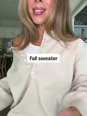 Free pe@Ple inspired, so soft, it’s perfect!!! #TikTokshopbacktoschool #falltransitionoutfit #sweater #henley #fallfashion 