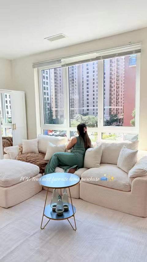 Vale completamente la pena ahora mi sala se siente acogedora y elegante ✨🤍sofá modular sin huesos a un súper precio 💯😍🤌👆#sofa #modular #beige #homedecor #sala 