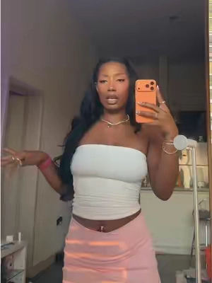 do you call it a tube top or strapless top? 🤣  #straplesstop #tubetop #summeroutfits #summertops #tiktokmademebuyit  