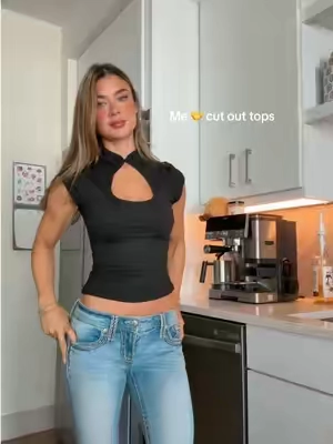 @Cider #shopcider #cutouttop #keyholetop #OOTD 