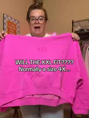 This viral gap sweatshirt only comes up to size a XXL but it's actually super size and if it fits me even though I'm normally a size 4X in plus size! ##TikTokshopbacktoschool##BackToSchool##PlusSize##PlusSizeClothing