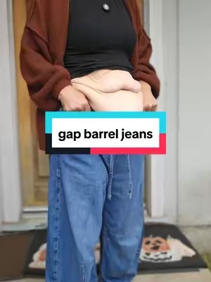 Replying to @mk_ultracool #apronbellystyle #barreljeans #jeans #womensjeans #momjeans 