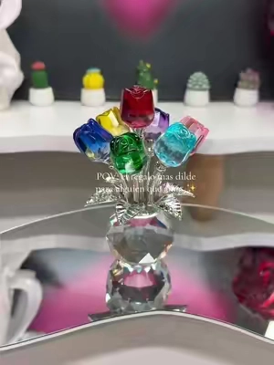 This crystal rose never withers; it shines on her table and reminds her that someone chose her with love, not just out of obligation but because they value her. #rosadecristal #regalodulce #amor #giftideas #tiktokshop 