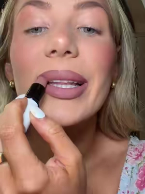 This is the Mauve Nude option💕 The perf mini lip combo💄 @Makeup By Mario #makeupbymario #lipcombo #SummerTurnUp #tiktokshopcosmetics #ttsbeautybesties 