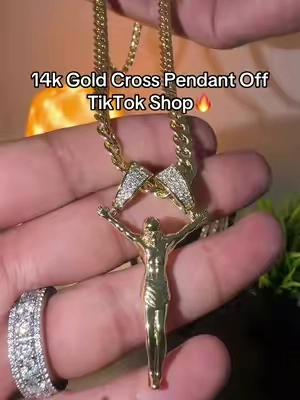 #14kgold #crosspendant #gold #goldjewelry #goldchain 