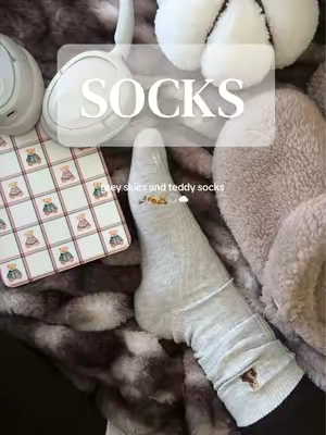 #socks #teddybear #crewsocks #falloutfits #gap @Gap 