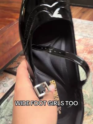 HELLOOO #widefeetfriendly #heels 