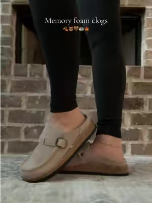 SOOOO comfy!!! @Project Cloud #fallshoes #clogs #memoryfoam 