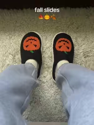 Go up a size, these fit a little small #slides #slippers #halloween #fall 