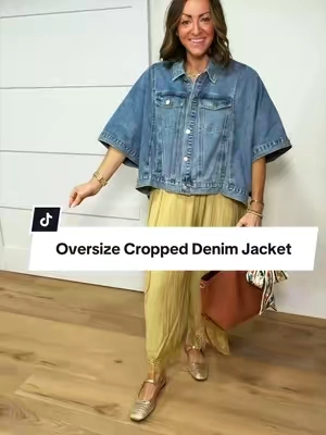 In LOVE with this take on a denim jacket!! 😍 I’m 5’2” 127 in a Small #denimjacket #jeanjacket #jacket #falljacket #modestfashion @Tankaneo Shop1 