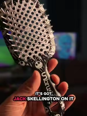 UNBRUSH is great, but stop with your unrealistic expectations as to what a hairbrush can accomplish. #tiktokshopsummerturnup #tiktokshopsummersale #tiktokshopcreatorpicks #UNBRUSH #hairbrush 