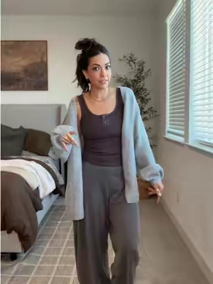 The coziest cardigan for fall ! 