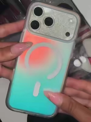 This is so prettyyyyy!! #fyp #cameraprotector #iphoneaccesories #sparkle #viral 
