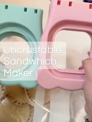 Making a whole batch at once is the only way I’m doing this now 😂🥪 #UncrustableMaker #KidsLunchIdeas #LunchPrep #uncrustables 