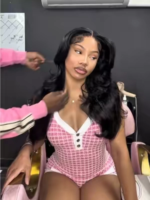 @Pizazz Hair Shop yall did yall thing with this one 😍😍😍  Hair details : 13x6 straight wig , 28inches  @pizazzhairshop_us  #hairinfluencer #pizazzhair #wiginfluencer #wiginfluencer #bodywavewigs 