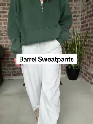 Can’t get enough of these barrel sweats 🤍 So comfy, so cute, and the easiest pants to throw on and go. @TanmingFashion  #barrelpants #comfypants #sweatpants #barrelsweatpants #cozyoutfits 