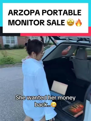 She wanted her money back! #monitor #dualmonitor #portablemonitor #techtok #tiktokshopcreatorpicks 