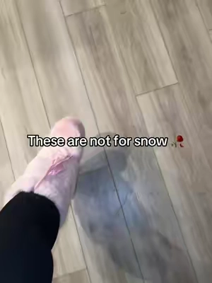 These boots are cute tho #winterfashion #boots #fuzzyboots #tiktokshopcreatorpicks 
