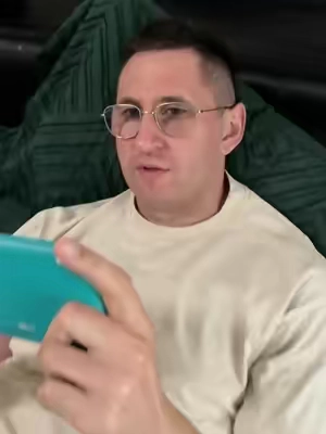 Жена заказала хороший парфюм