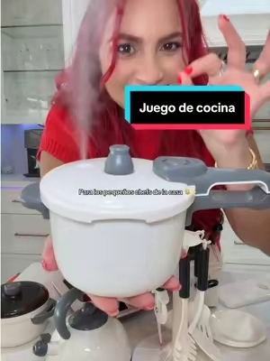 Su propia cocina y con TODO para preparar sus comidas de mentiritas 😂🍳🥕 Tiene ollas, sartén, tetera, utensilios, cuchillos, comida para cortar y muchísimos accesorios. ¡Demasiado entretenida! 😍 #kitchentoy#pretendplay#toddleractivities#tiktokshopcreatorpicks#TikTokshopbacktoschool  