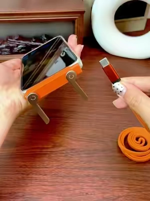 Game‑changing charging accessory solves annoying cable‑digging‑into‑palm pain⚡ #ChargingCable #PhoneGadget #GamerEssential #fyp #TikTokShop