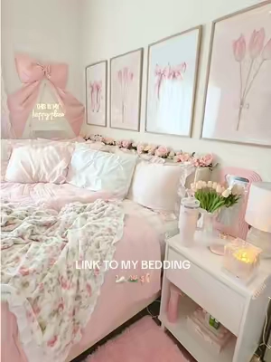 the key is LOTS of pillows and two different color throw blankets on top!! #creatorsearchinsights #bedroominspo #budgetdecor #beddingshopping #bedmaking 