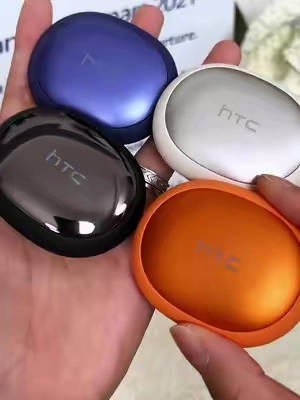 Looks like nothing… sounds amazing 🎧 #earbuds #wirelessaudio #bluetoothheadphones #techfinds #TikTokshopbacktoschool  