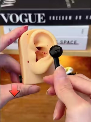 🔥 Everyone needs to see this headphone deal before it’s gone! 👀🎧 Crazy sound, crazy comfort, crazy price! 🤯 #TikTokShopFinds #TechDeals #AudioLovers 🛒 TikTokShop 009 #tiktokshopsummersale 