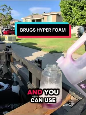 This is the soap that I’ve been rocking with for a while now 💪#fyp #brugs #foam #soap #carwash @Brug's Car Care 