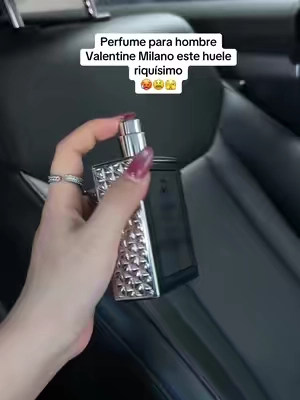 smells a sooo damn good lowkey #men #colognetiktok #pheromoneperfume #fraganciasmasculinas #perfumes  